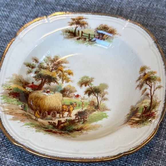 Alfred Meakin Vintage Scenic Porcelain Bowl with Gold Trim - Picture 8 of 8